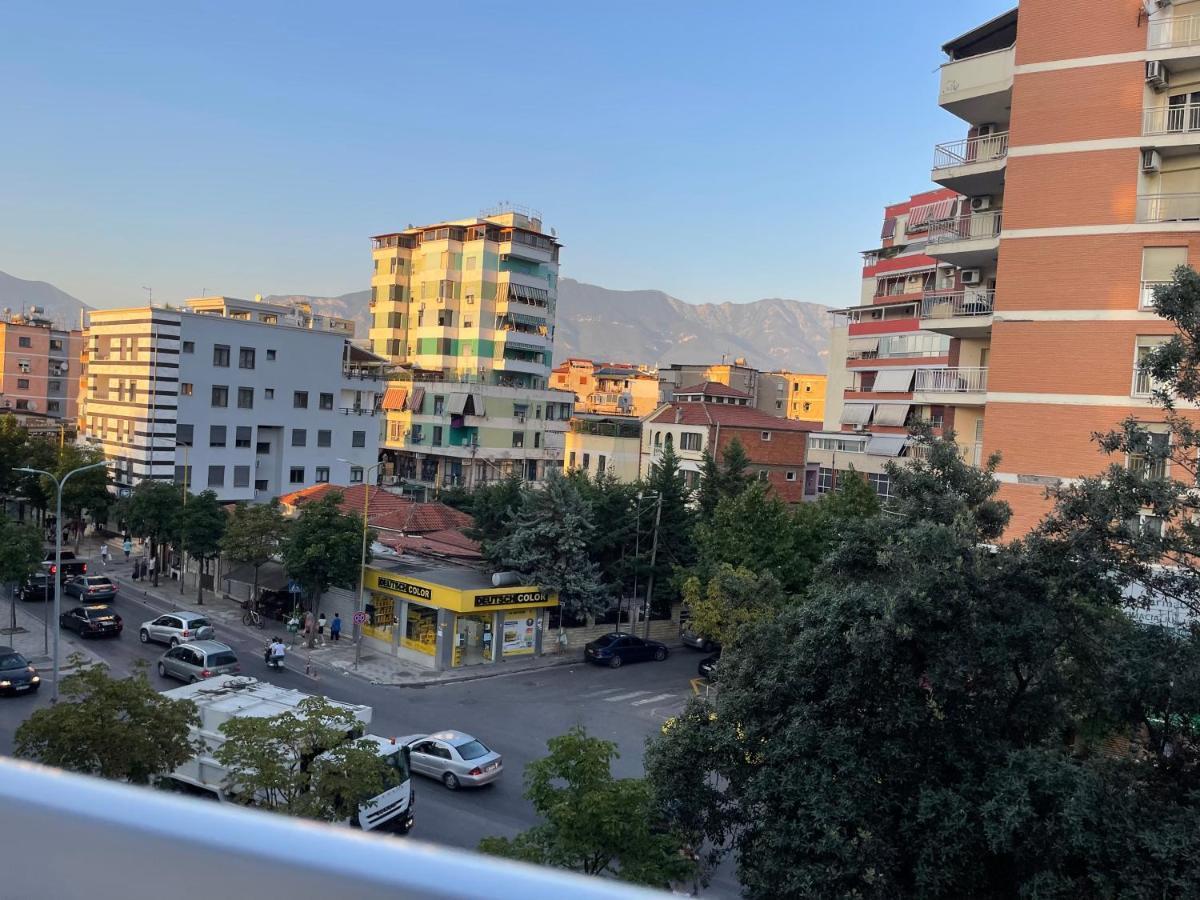 Andys Rooms Hotel Tirana Exterior foto
